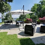 Michelle Amazing View Pool Front * Padenghe sul Garda